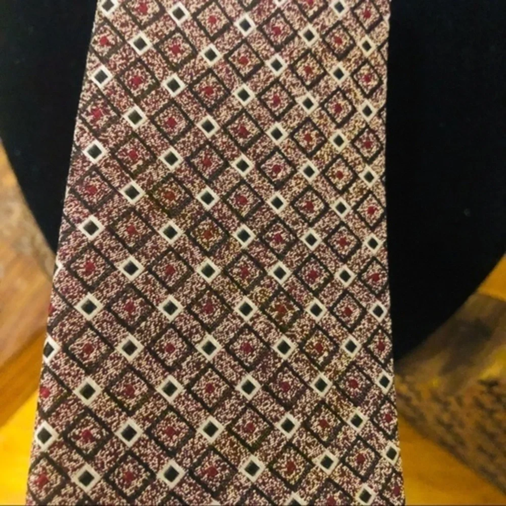 Nordstrom’s Joseph Abboud Mens 100% Silk Necktie